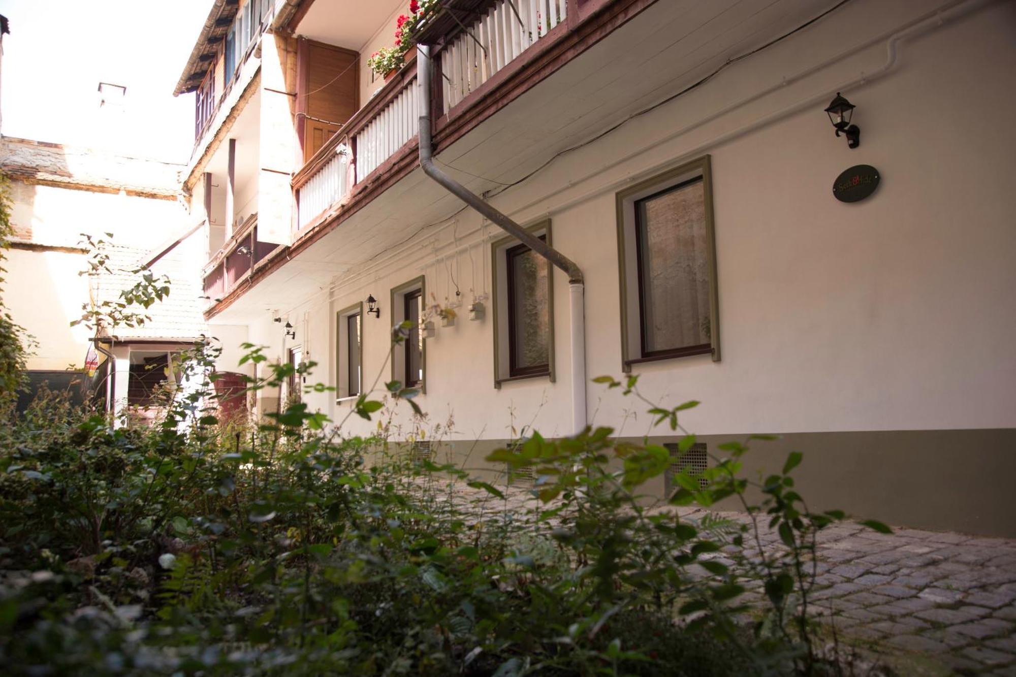 Seek And Hide - Little Julia'S Hideaway Braşov Exterior foto