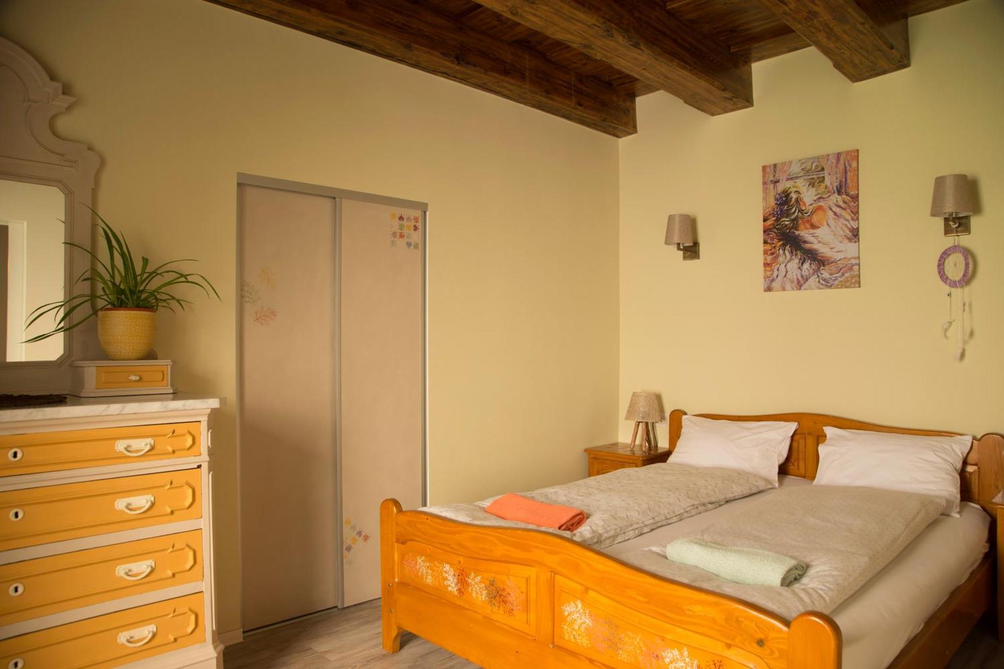 Seek And Hide - Little Julia'S Hideaway Braşov Exterior foto